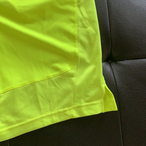 Nike - Picture 7 of 8